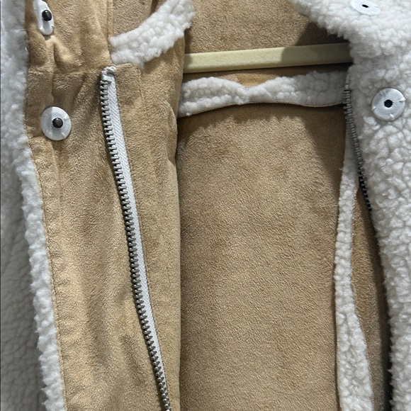 Copper Key Cream Teddy Jacket with Toggle Closures - Picture 4 of 7